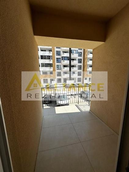 Apartament cu 3 camere decomandat în Central — fotografia 3