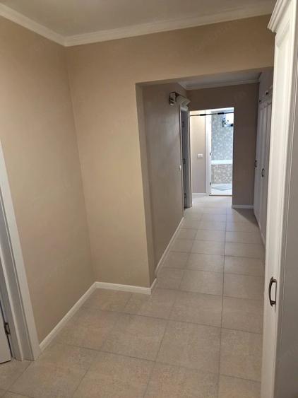 Inchiriez apartament 3 camere - 6