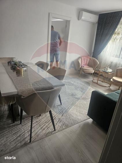 Apartament cu 3 camere semidecomandat în Central