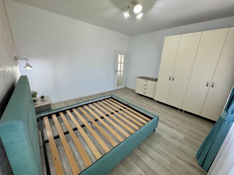 Casă individuală cu 3 camere cu Canalizare în Vest