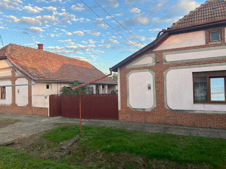 Casă cu 6 camere în Cenad