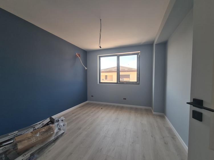 Casă individuală cu 4 camere cu Teren 300 Mp în Odăi