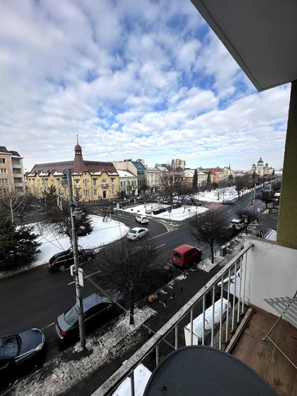 Apartament cu 2 camere decomandat în Ultracentral