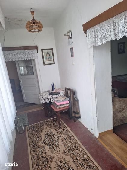 Casă cu 4 camere cu Teren 4623 Mp în Ciugud