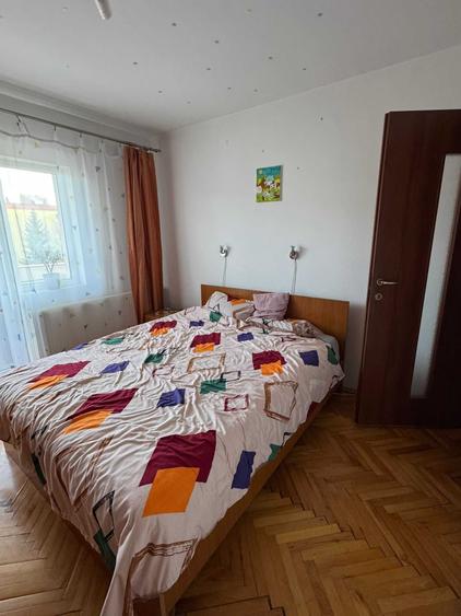 Apartament cu 4 camere decomandat în Mărăști