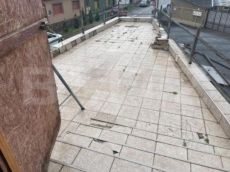 Casă individuală cu 3 camere cu Garaj în Iosia