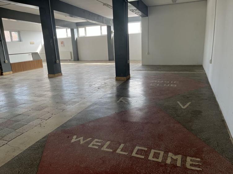 Spațiu comercial, de 140 mp, în Gornești
