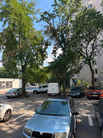 Apartament cu 2 camere decomandat în Titan