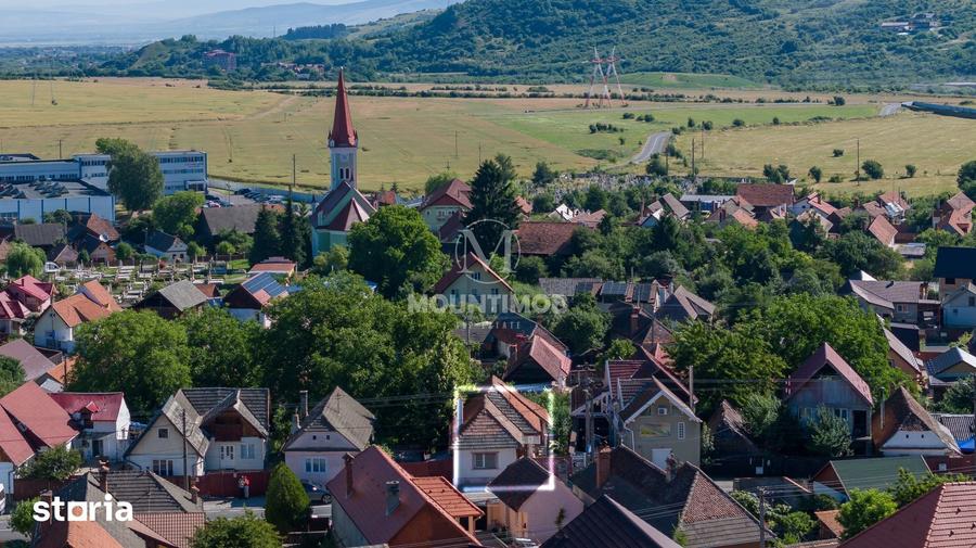 Casă cu 3 camere cu Teren 446 Mp în Central