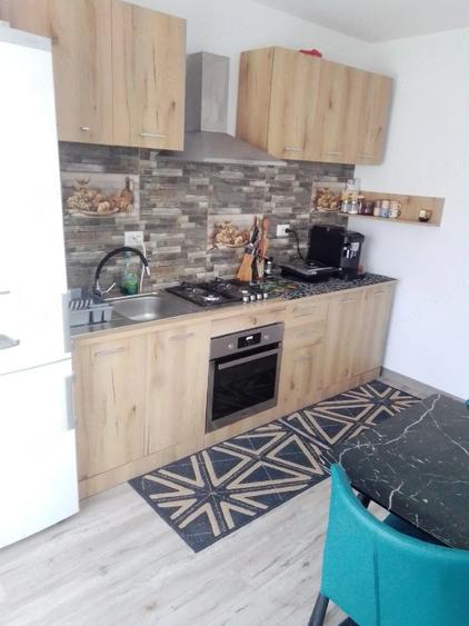 Casă cu Teren 245 Mp în Prundu