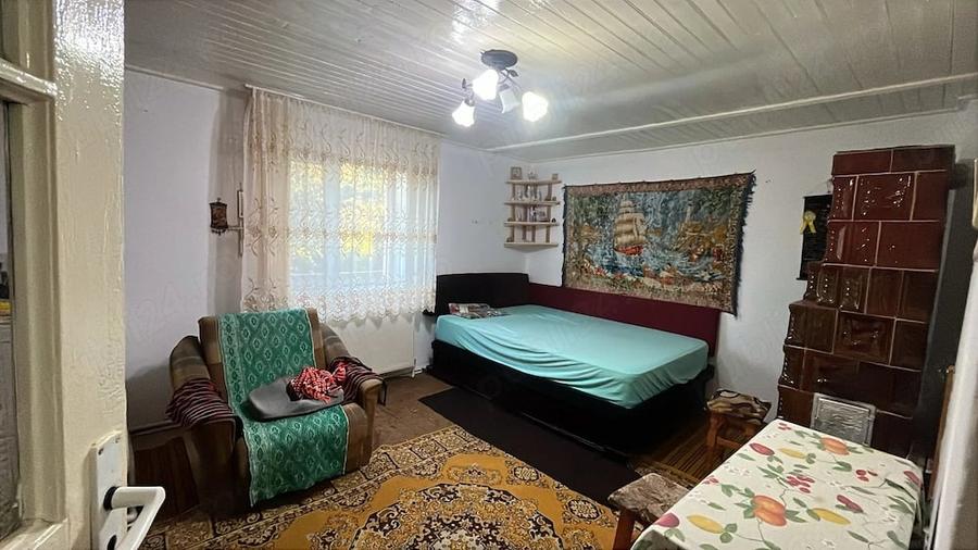 Casă cu 3 camere cu Teren 500 Mp în Bordușani