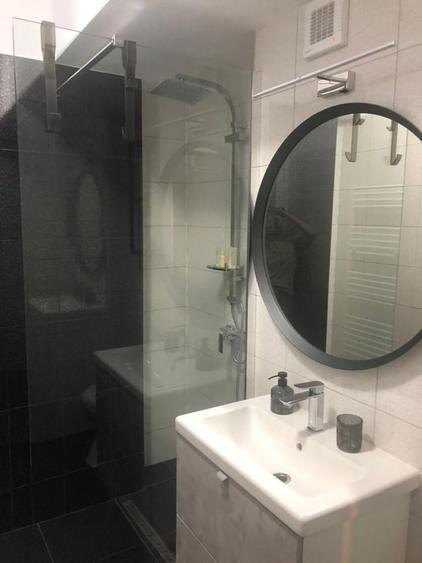 Apartament cu 3 camere decomandat în Gara