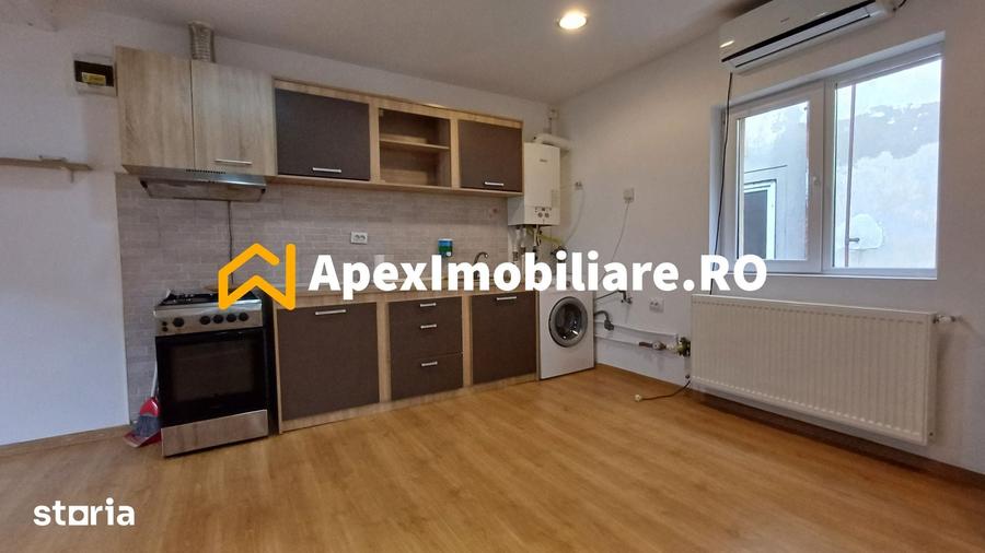 Apartament cu 2 camere decomandat în Victoriei