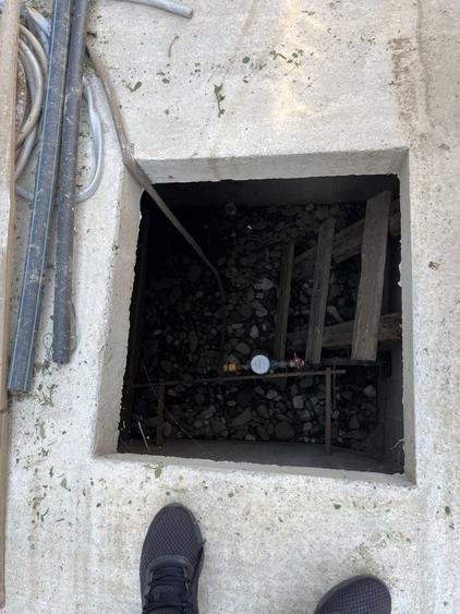 Casă cu 4 camere în Sinești