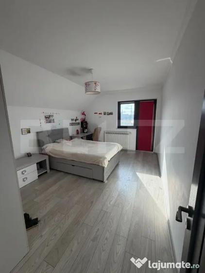 Casă cu 5 camere cu Teren 1000 Mp în Central