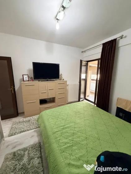 Apartament cu 2 camere decomandat în Km 5