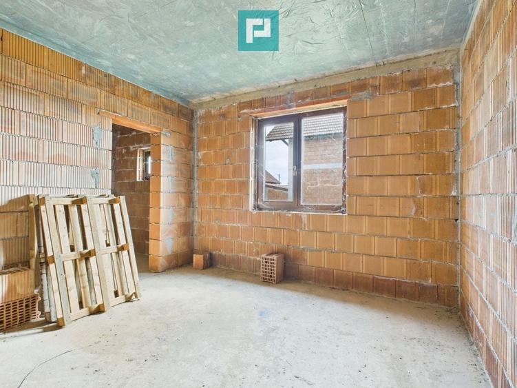 Casă individuală cu 4 camere cu Teren 600 Mp în Zimandu Nou
