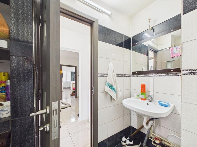 Apartament 4 camere decomandat | Parter | Metrou la 7 minute | - 20