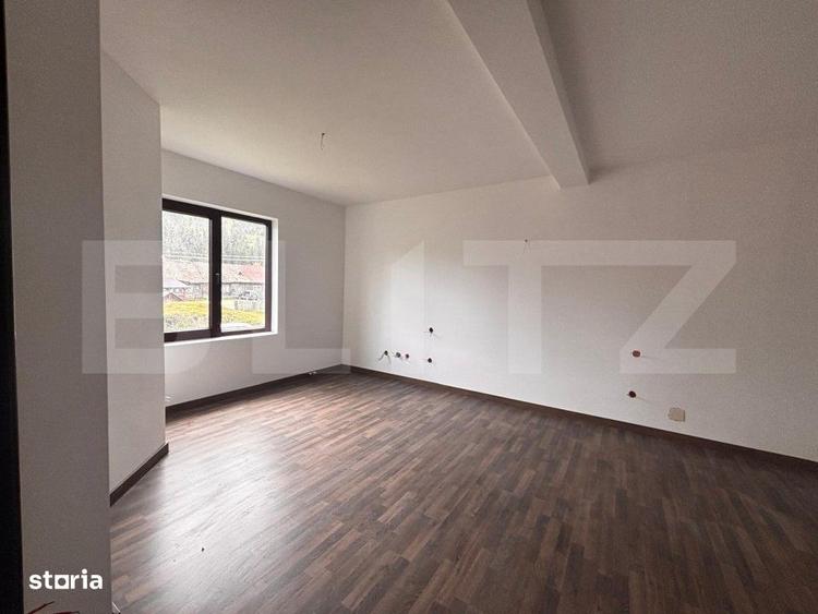 Casă cu 4 camere în Poiana Stampei