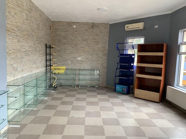 Spațiu comercial, de 700 mp, în Bălcești