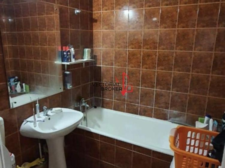 Apartament cu 2 camere semidecomandat, mobilat în Basarabia