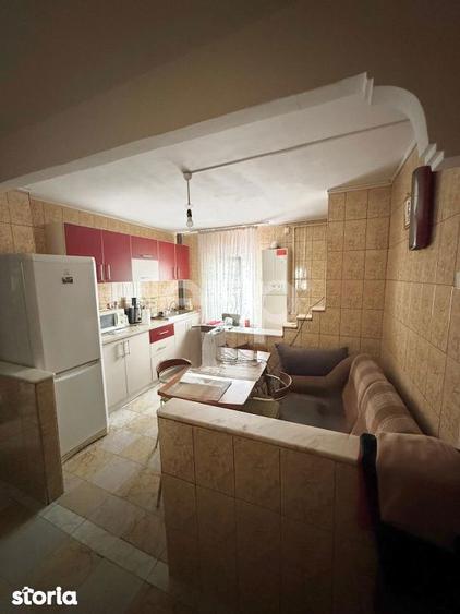 Apartament cu 2 camere semidecomandat, mobilat în Prundu
