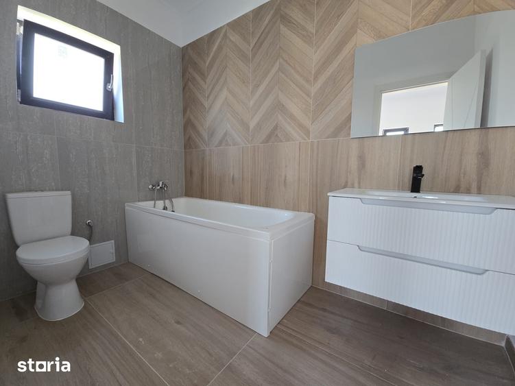 Casă cu 3 camere cu Teren 370 Mp în Berceni