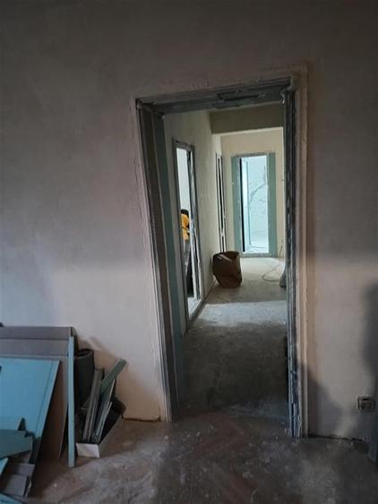 Apartament cu 4 camere decomandat în Tătărași