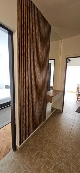 Apartament cu 2 camere decomandat, mobilat în Punctele Cardinale