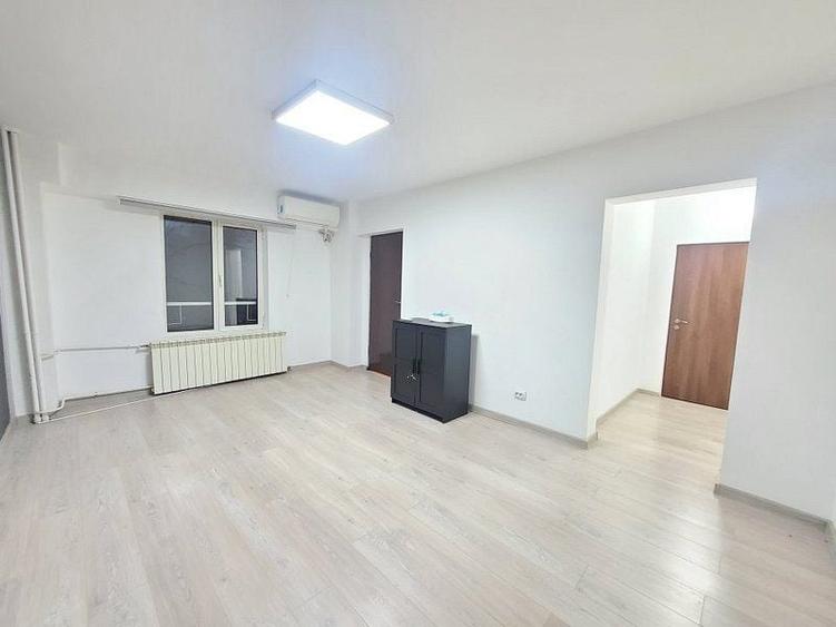 Birou, de 40 mp, în Unirii