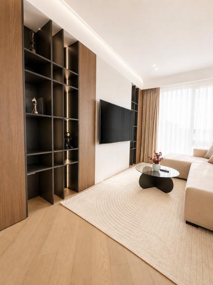 Apartament cu 3 camere decomandat, mobilat în Central