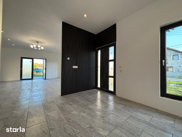 Casă cu 3 camere cu Teren 500 Mp în Zimandu Nou