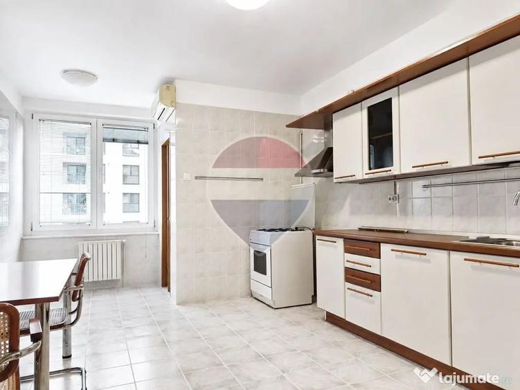 Apartament cu 2 camere decomandat în Gara de Nord
