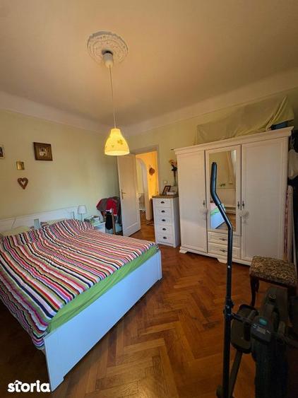 Apartament cu 5 camere, mobilat în Moșilor