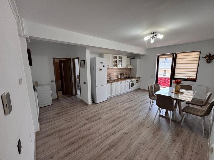 Apartament cu 2 camere decomandat în Florești