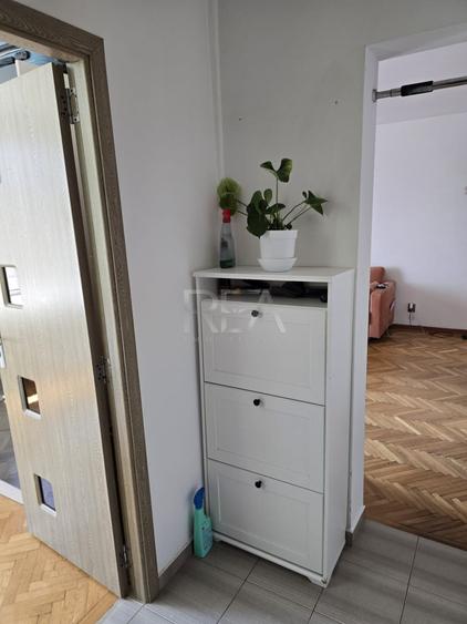 Apartament cu 2 camere semidecomandat, mobilat în Sala Palatului