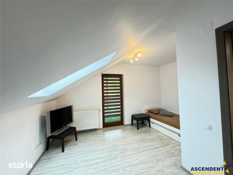 Casă cu 4 camere cu Teren 1620 Mp în Livezeni