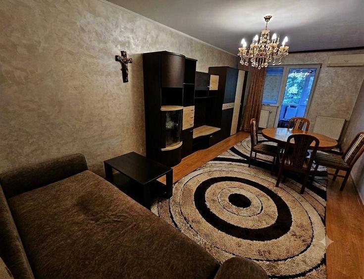 Apartament cu 2 camere decomandat în Giurgiului
