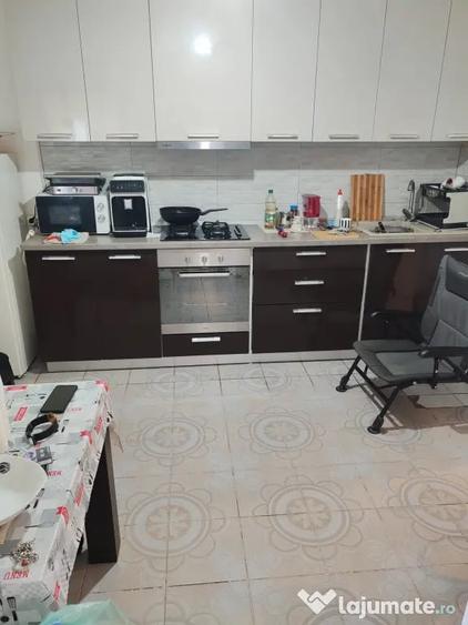 Casă cu 3 camere în Cogealac