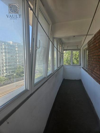Apartament cu 2 camere semidecomandat în Titulescu