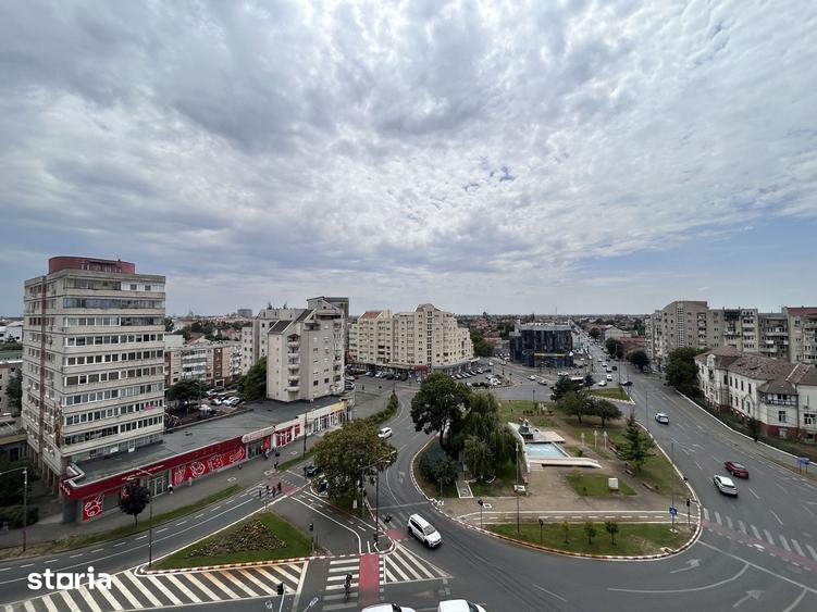 Apartament cu 2 camere decomandat în Intim