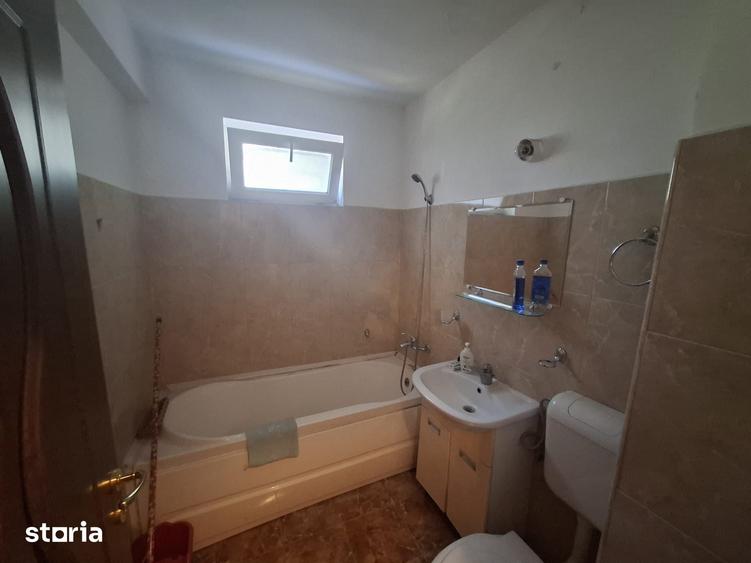 Apartament cu 2 camere semidecomandat în Tomis III