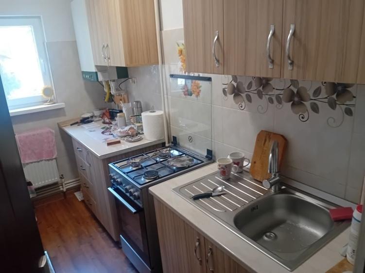 Apartament cu 2 camere semidecomandat în Dărmănești