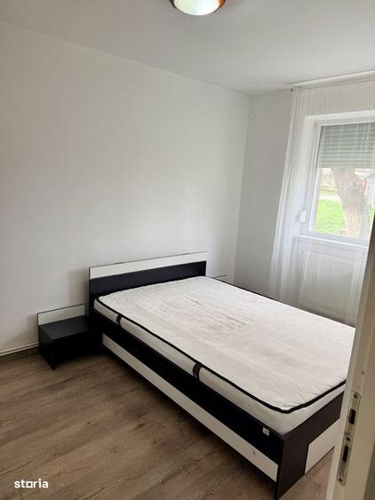 Apartament cu 2 camere semidecomandat, mobilat în Central