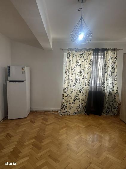 Garsonieră în Central