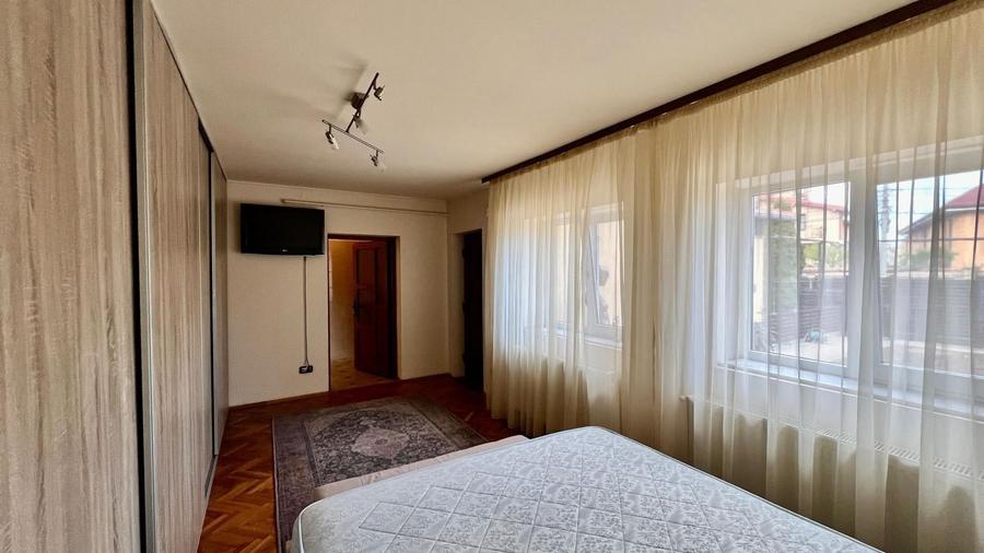 Casă individuală cu 4 camere cu Canalizare în Coiciu