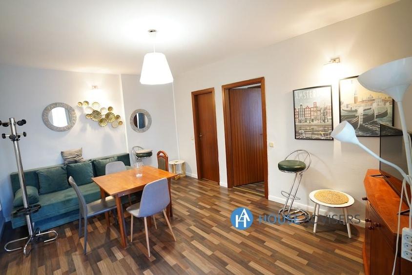 Apartament cu 2 camere, mobilat în Universitate