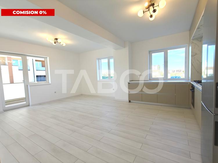 Apartament cu 3 camere decomandat în Periferie