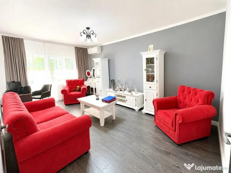 Apartament cu 3 camere decomandat în Inel I
