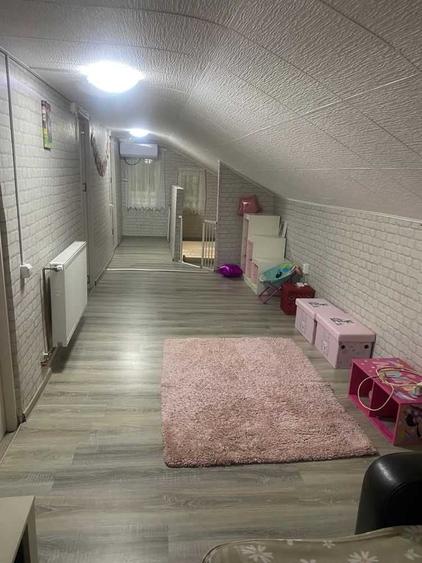 Casă cu 4 camere în Seciu